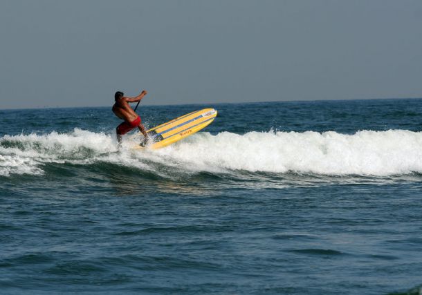 sayulita stand up paddle sea wave