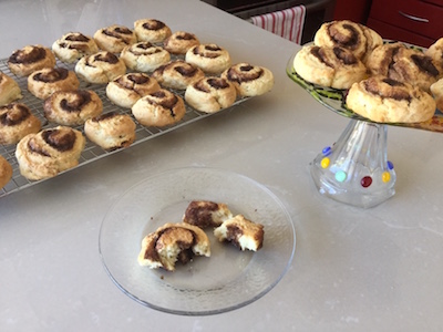 flaky cinnamon roll biscuits