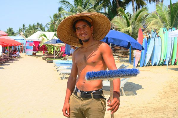 Yo Amo Sayulita Limpio Project: An Interview with Ramses Meneses