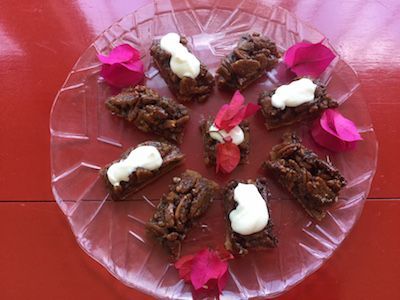 Live, Love, & Eat in Sayulita: Pecan Pie Bars