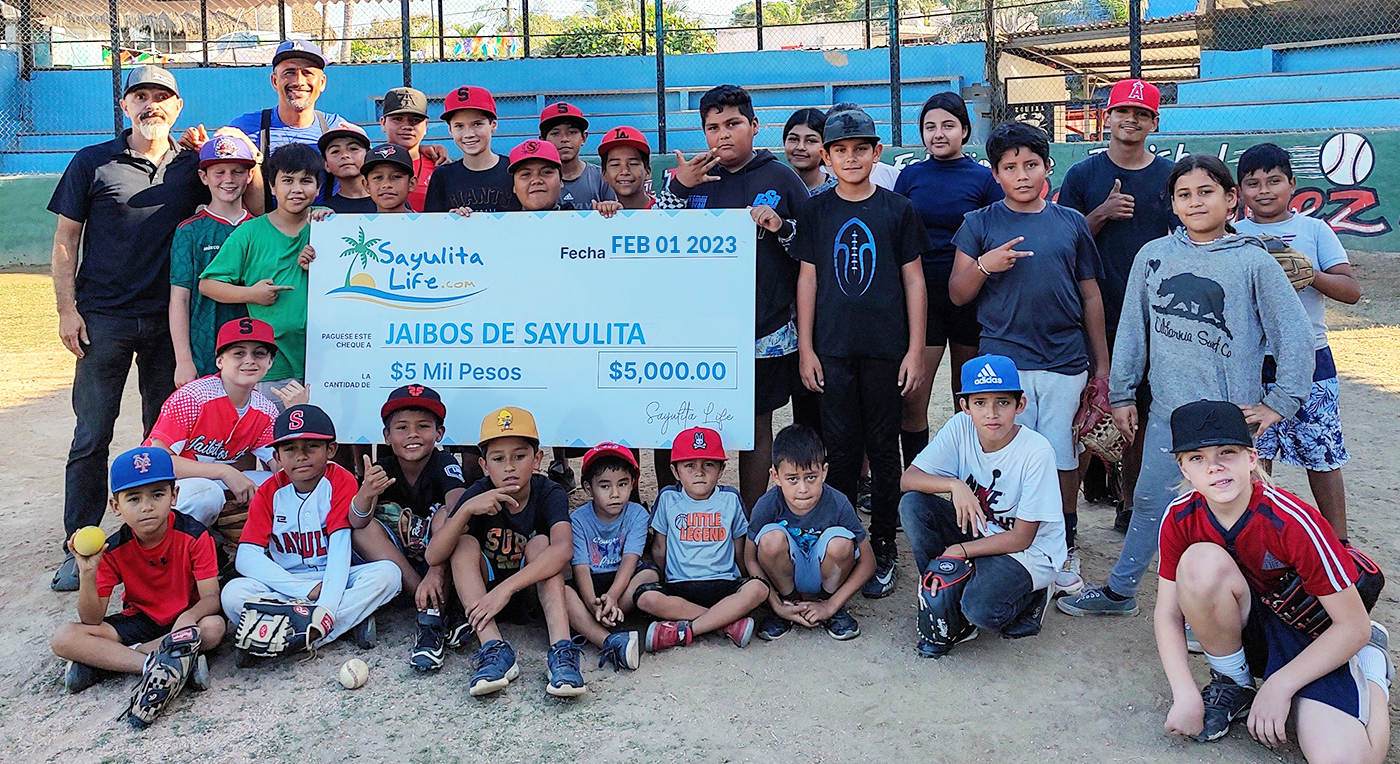 Sayulita Life’s January $5000 donation: The Jaibos de Nayarit Team