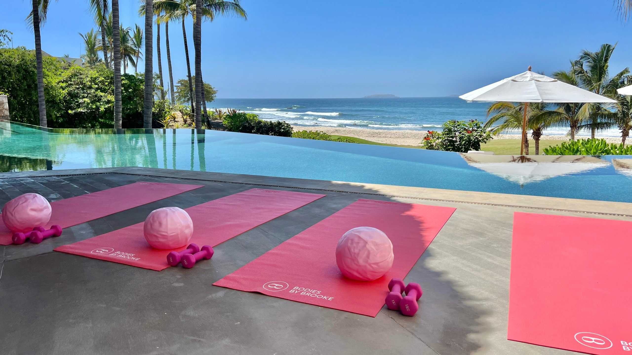 Meet Brooke — Sayulita’s Powerhouse Trainer Transforming Women’s Strength, Confidence & Vacation Wellness