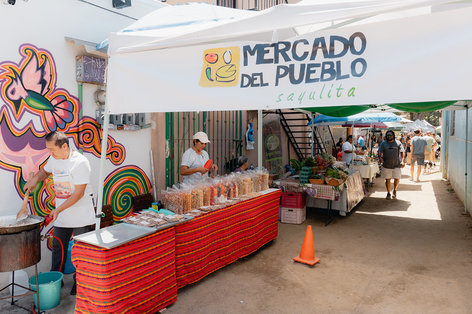 Mercado del Pueblo Reopens November 6 for Its 18th Season in Sayulita